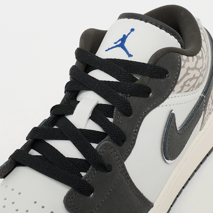 Jordan Air Jordan 1 Low SE (GS) grau 97860 6