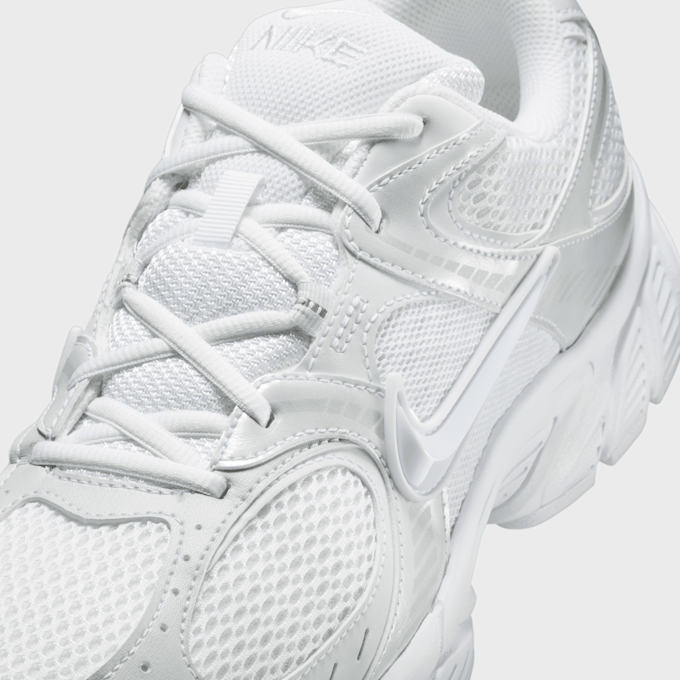 Nike   V5 RNR blanc 97827 7