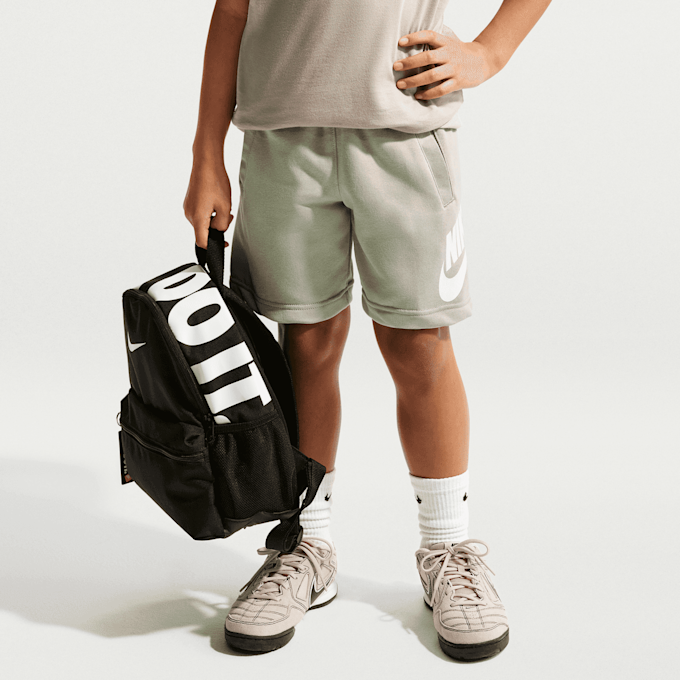 Nike Sportswear Club French Terry Shorts beige 97992 1