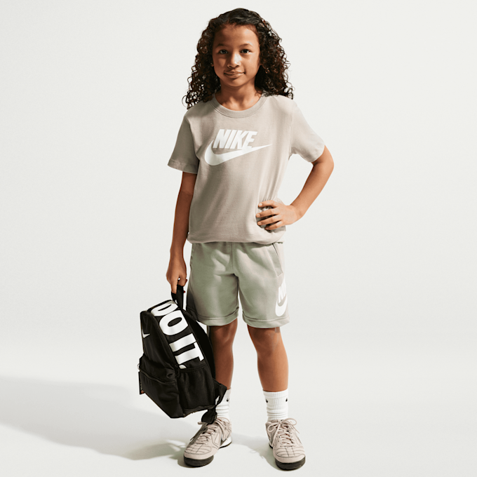 Nike   Sportswear Club French Terry Shorts beige 97992 5