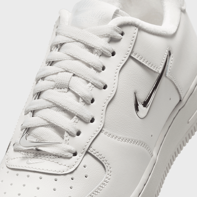 Nike Air Force 1 '07 beige 97905 7