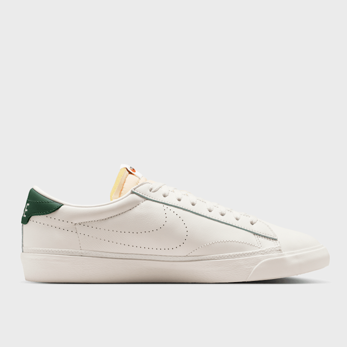 Nike   Tennis Classic AC beige 97852 2