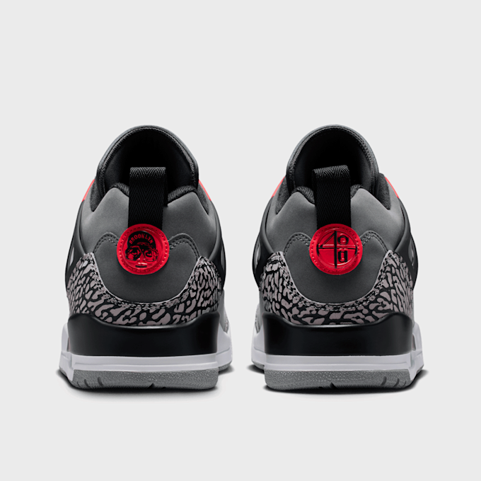 Jordan Spizike Low grijs 98227 4