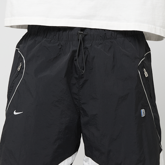 Nike   Sportswear Woven Shox Shorts czarny 98189 5