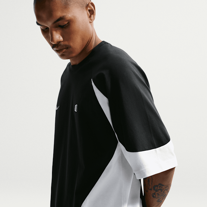 Nike   Sportswear Shortsleeve Shox Top czarny 98194 4