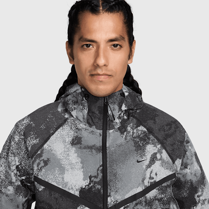Nike   Tech Windrunner Dri-FIT Woven Full-Zip Jacket gris 98210 3