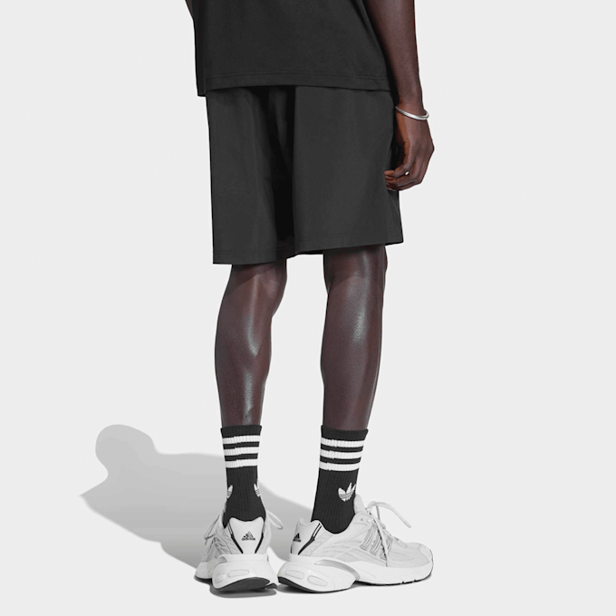 adidas Originals Tech Trefoil Essentials Polyester Shorts noir 98495 2