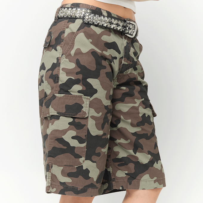 Karl Kani Signature Camo Cargo Baggy Shorts camo 98768 6