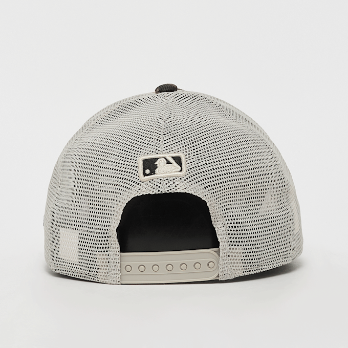 New Era Female 940 MC A-Frame Trucker Leopard New York Yankees smeđa 99096 2