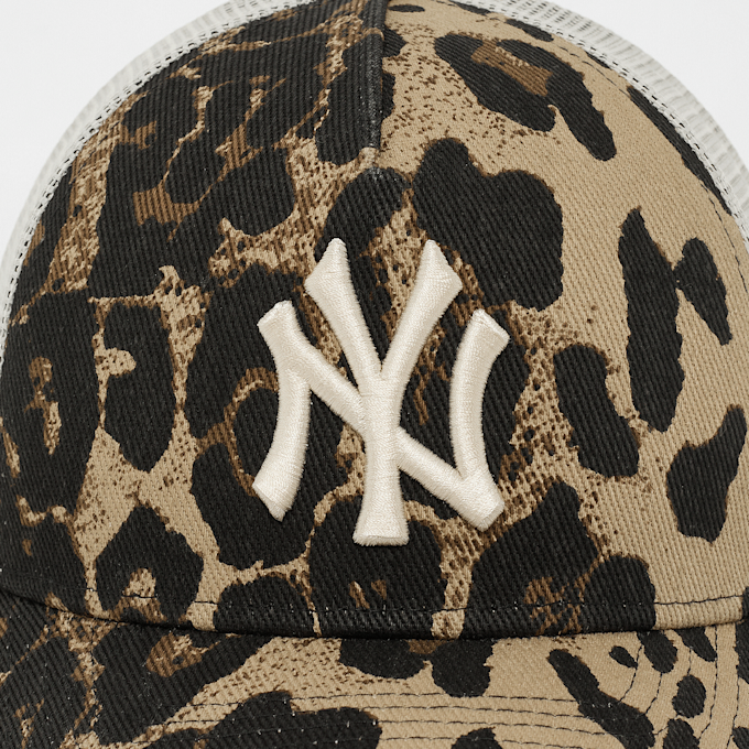 New Era Female 940 MC A-Frame Trucker Leopard New York Yankees marrón 99096 4