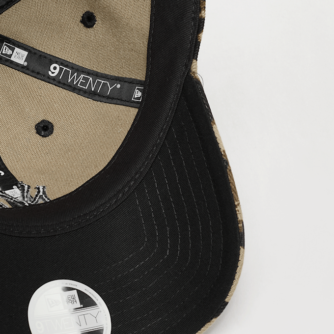 New Era Female 9Twenty Leopard New York Yankees smeđa 99093 3