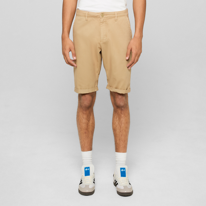 Urban Classics Basic Chino Shorts bež 99117 1