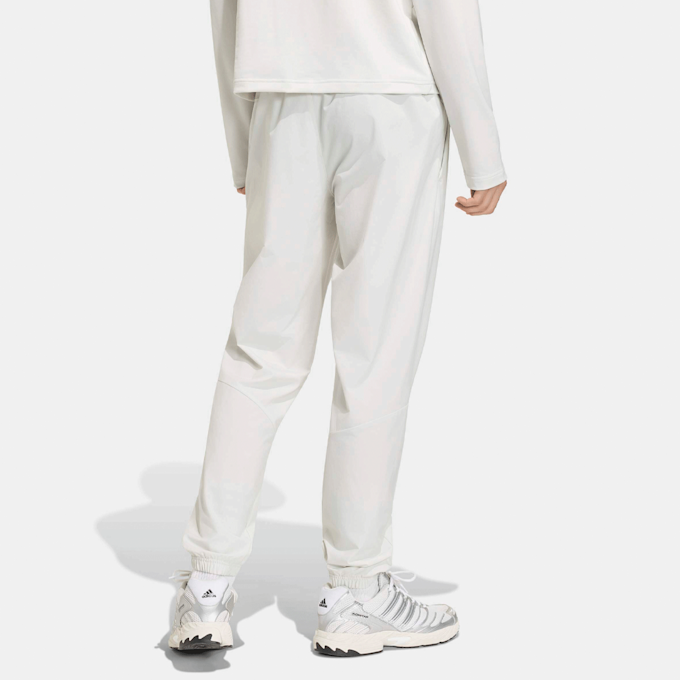 adidas Originals Tech Essential Woven Trackpant siva 99578 2