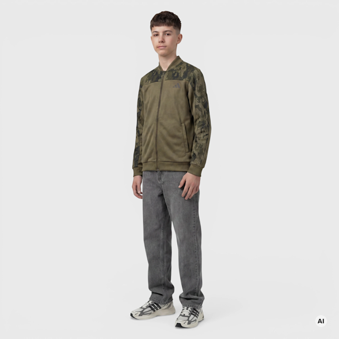 adidas Originals Seasonal Essentials Tricot Tracksuit verde 99597 4