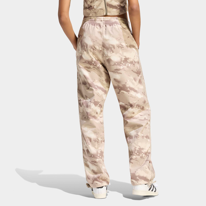 adidas Originals Cargo Oversized Pants camouflage 99644 2