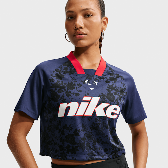 Nike   Sportswear Trend Football Crop Top bleu 100168 1