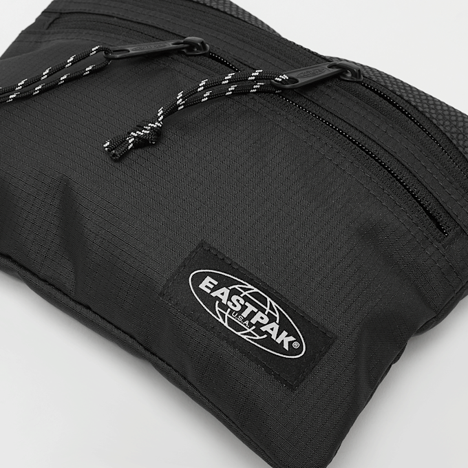 Eastpak Athleish Crossbody czarny 100299 4