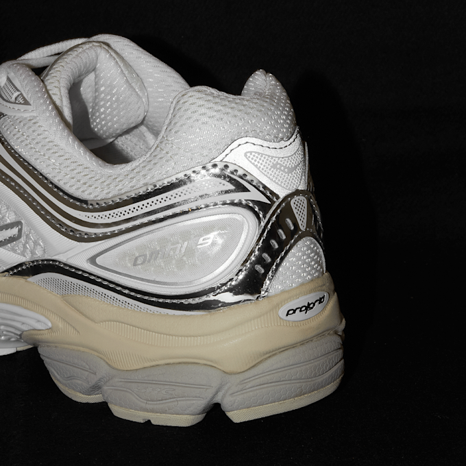 Saucony Omni 9 wit 100353 8