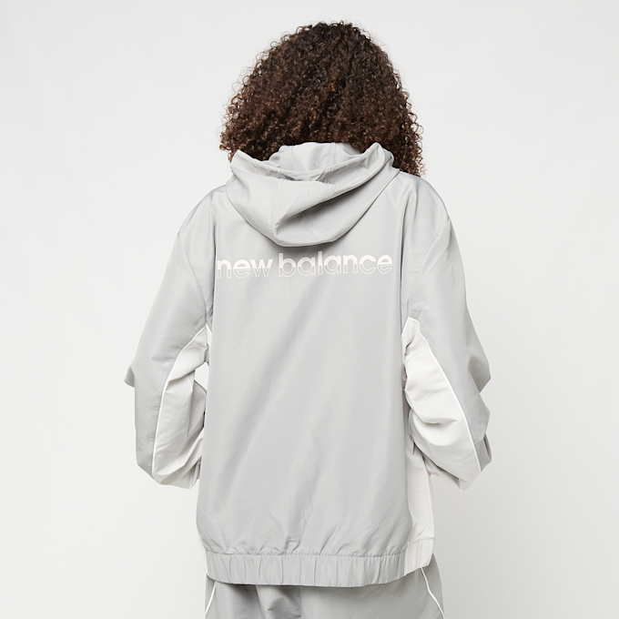New Balance Trackside Woven Jacket szary 100633 2