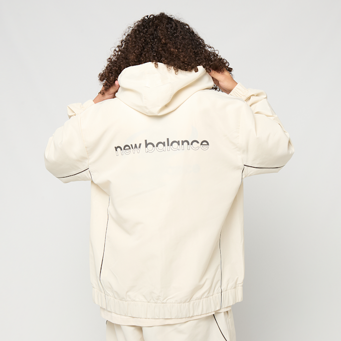New Balance Trackside Woven Jacket beige 100639 1