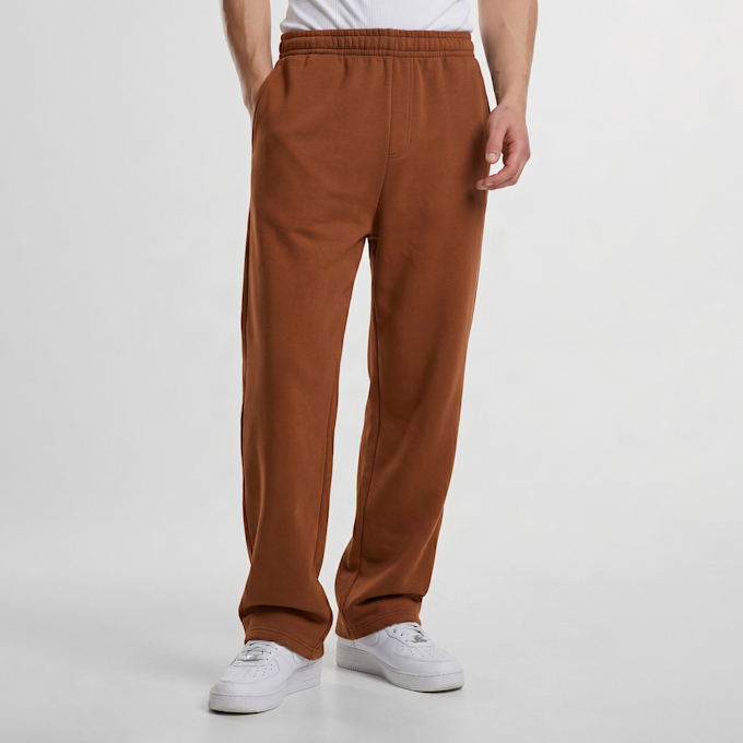 Urban Classics Fluffy Trackpants rood 100717 1