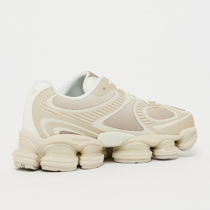 New Balance 2000 beż 100802 3