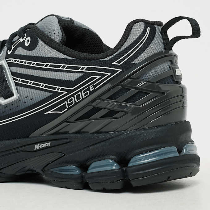 New Balance 1906 noir 100844 7