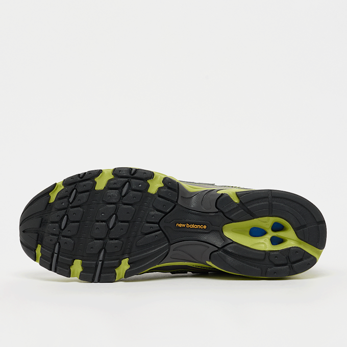 New Balance 740 groen 100856 4