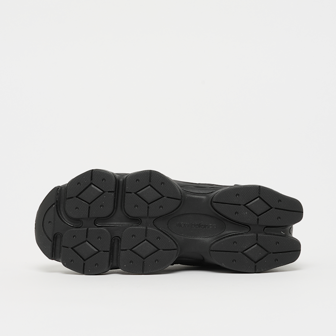 New Balance 9060 czarny 100880 4
