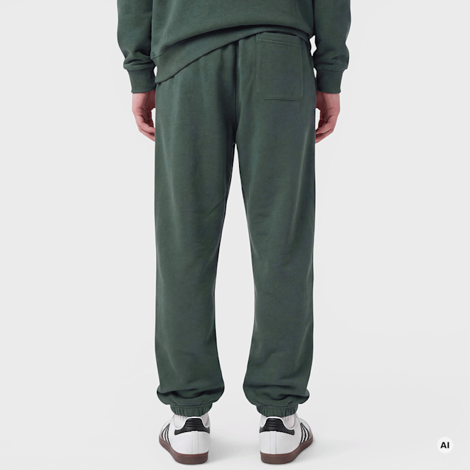Urban Classics Fluffy Sweatpants verde 100938 2