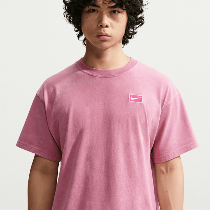 Nike   Sportswear Graphics Short Sleeve Tee lichtroze 101001 4