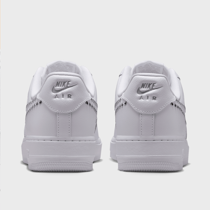 Nike   Air Force 1 '07 LV8 bianco 101090 4