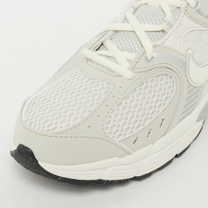 Nike   V5 RNR (GS) beige 101496 6