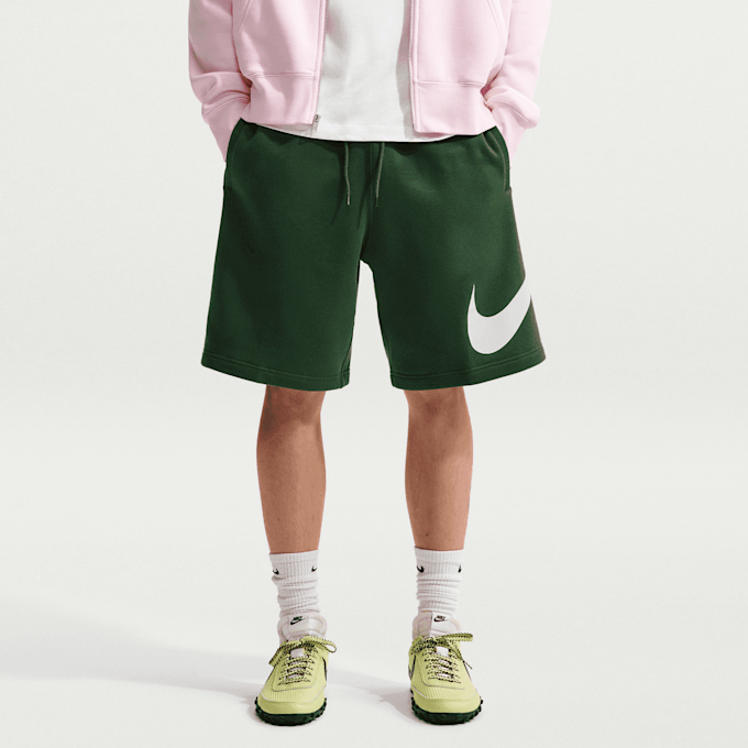 Nike Club Fleece Shorts grün 101385 1