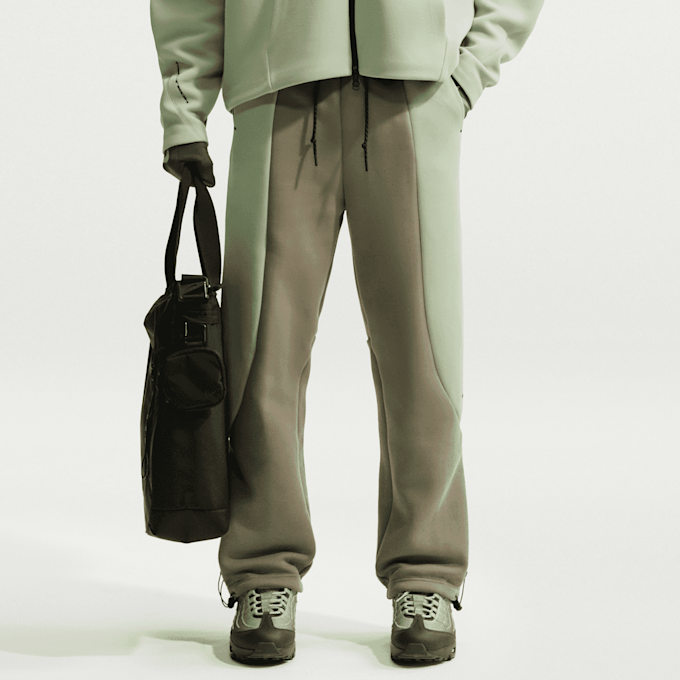 Nike Tech Fleece Pro Club Open Hem Pant grün 101408 1