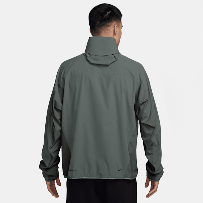 Nike   Tech Helios Dri-FIT Long-Sleeve Shell vert 101468 2