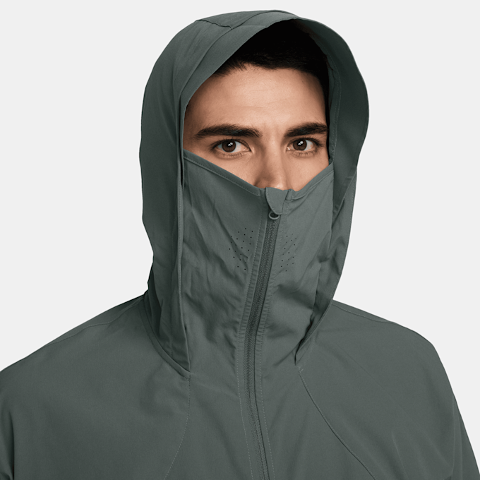 Nike   Tech Helios Dri-FIT Long-Sleeve Shell vert 101468 3