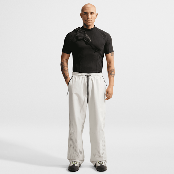 Nike   Tech Dri-FIT Shori Open-Hem Pants beige 101410 7