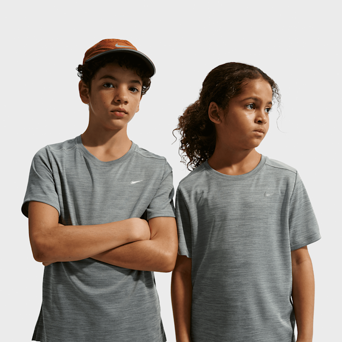 Nike   Miler Dri-FIT Short-Sleeve Top gris 101573 1