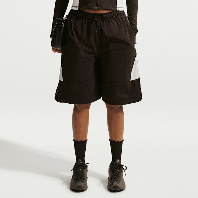 Nike   Sportswear Woven Shorts marrone 101562 1