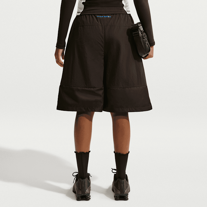 Nike   Sportswear Woven Shorts marrone 101562 2
