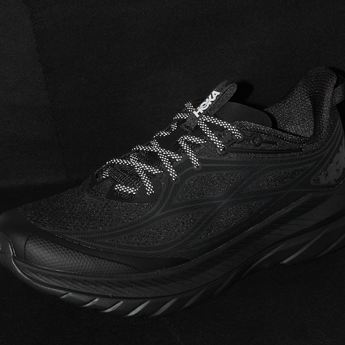 HOKA Mach Remastered black schwarz 101847 8