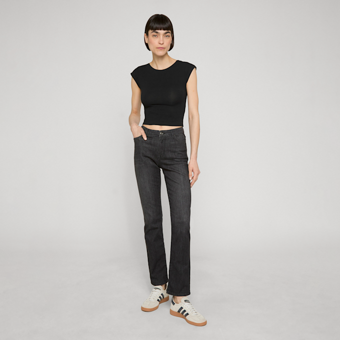 Urban Classics Ladies Super Slim Short Sleeve Tee negro 102030 4