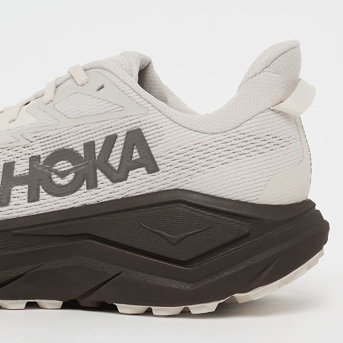 HOKA Challenger 8 beige 102675 7