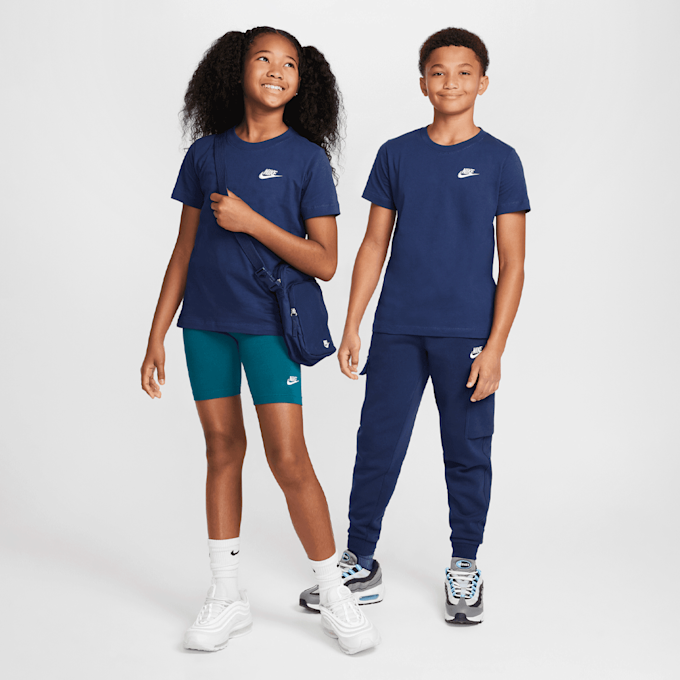 Nike Sportswear Tee EMB Futura LBR blau 103725 3