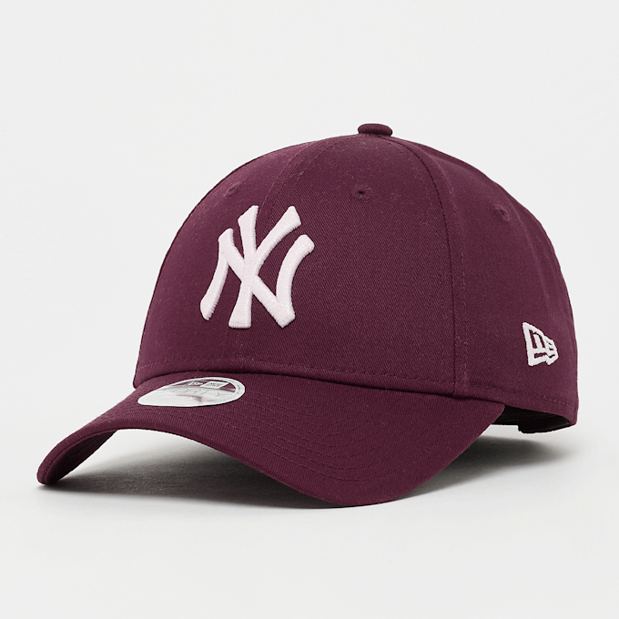 New Era Female Metallic Logo 9Forty New York Yankees rood 102980 1