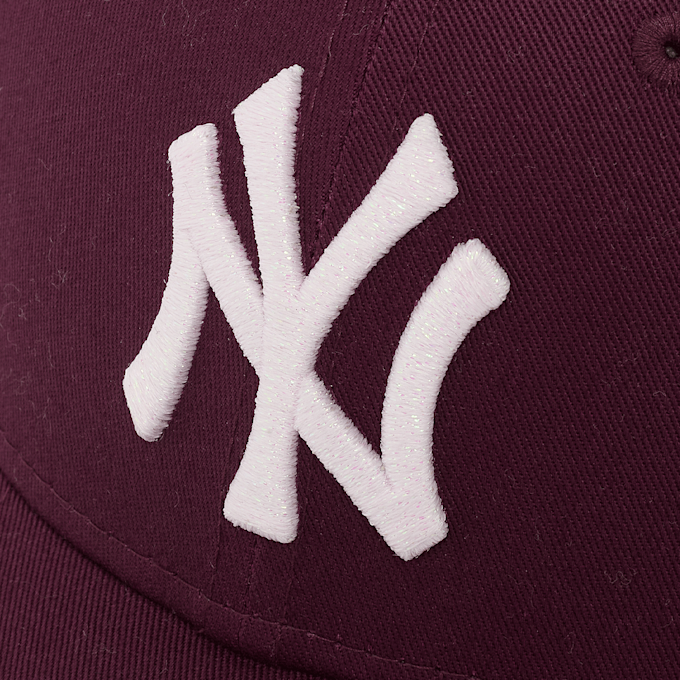 New Era Female Metallic Logo 9Forty New York Yankees rood 102980 5