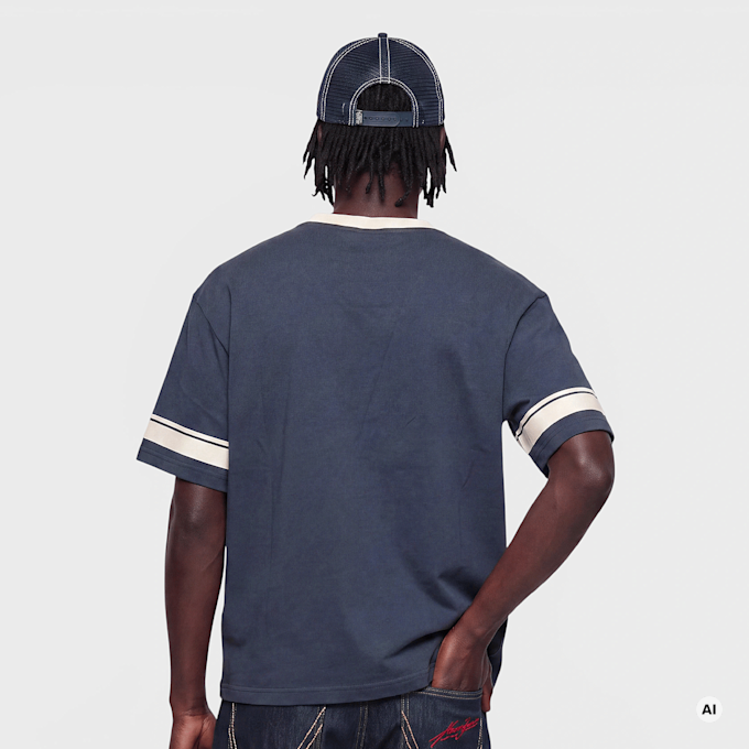 Karl Kani College V-Neck Boxy T-Shirt blu 103059 2