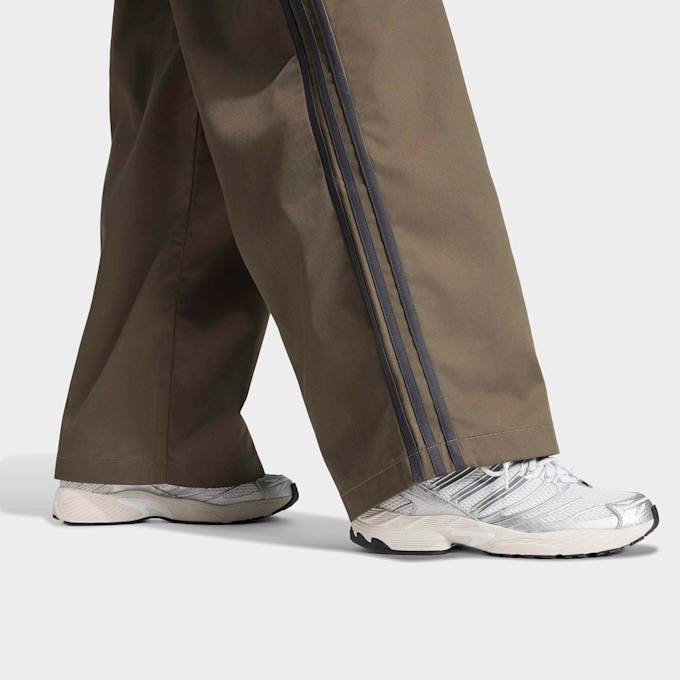 adidas Originals TAILORED PANT branch/utility black zwart 103515 4