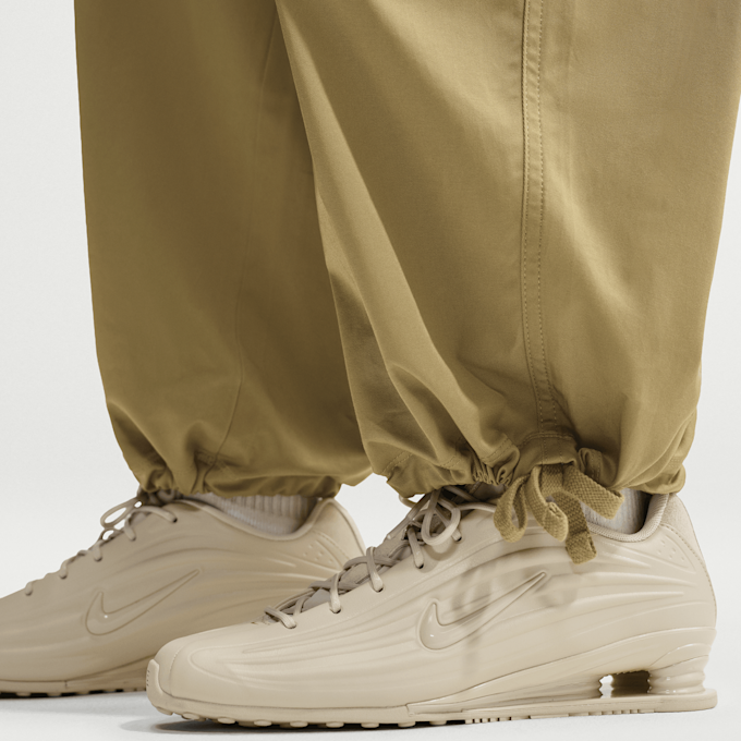 Nike   Sportswear Oversized Low-Rise Utility Pants beige 103769 5